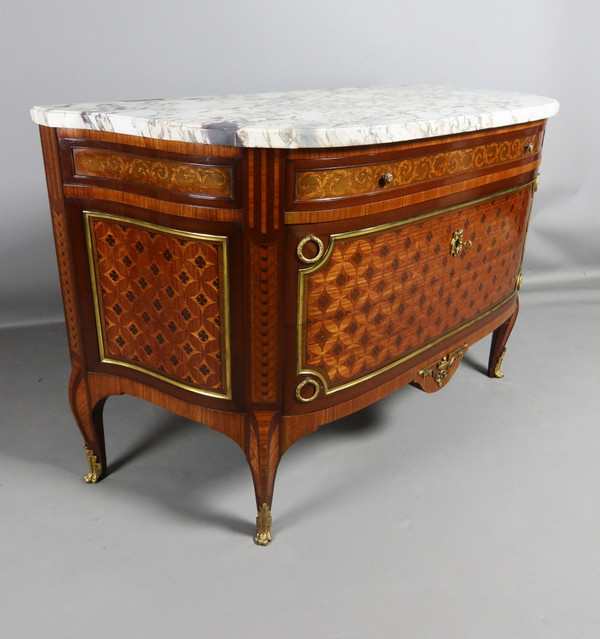 Marquetry chest of drawers