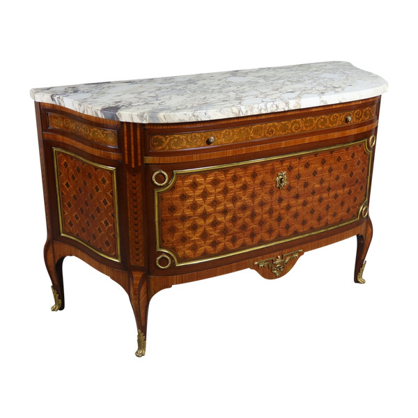 Marquetry chest of drawers