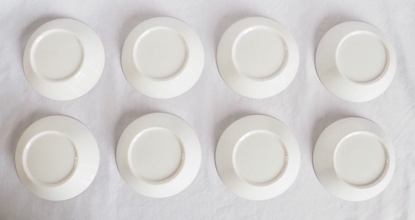 Directoire period Brussels Porcelain Coffee Service: 8 Bird Cups