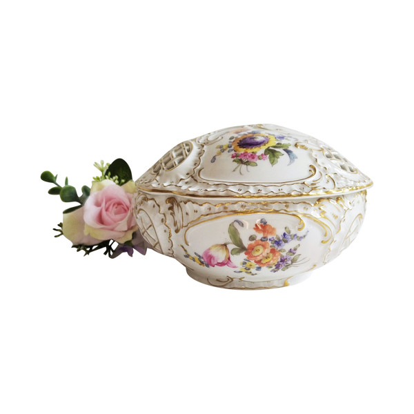 Carl Schumann Porcelain Jewelry Box Hand Painted 