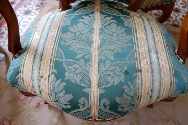 Suite De 4 Fauteuils Cabriolets d'époque Louis XV  En Bois Naturel, Soierie Verte - 18e siècle