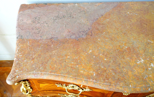 Jb Hedouin : Cassettone in palissandro d'epoca Luigi XV, 1750 circa - Timbrato
