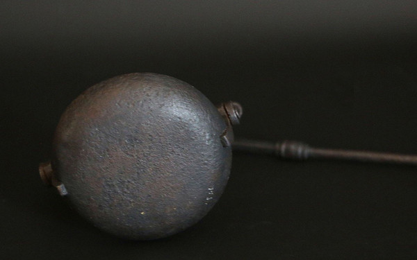 Lampe à Huile XVIIème Siècle, Fer