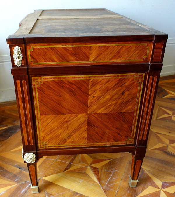 Griechischer Kommodenübergang aus der Zeit Ludwigs XV. mit Intarsien aus Palisander – um 1770