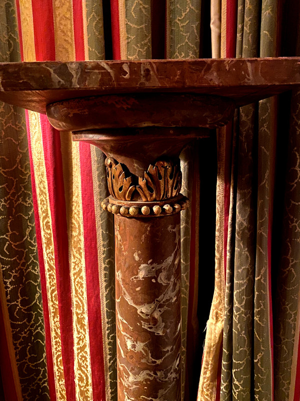Säule Napoleon III , in Holzskellette lackiert faux Marmor brèche rosa Epoche 19.