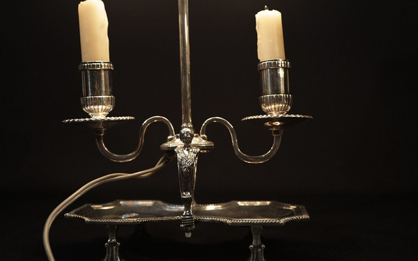 Coppia di lampade Bouillotte, bronzo argentato, XIX secolo, elettrificate