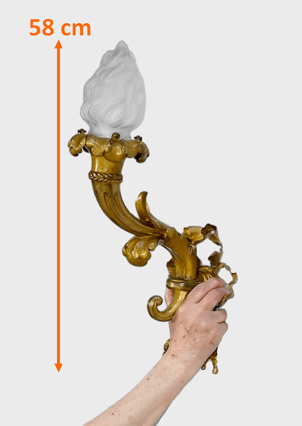 Important Flambeau en Bronze doré, Style Louis XVI, Époque Napoléon III – Milieu XIXe
