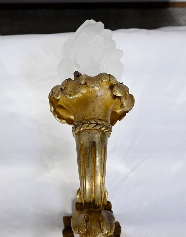Important Flambeau en Bronze doré, Style Louis XVI, Époque Napoléon III – Milieu XIXe