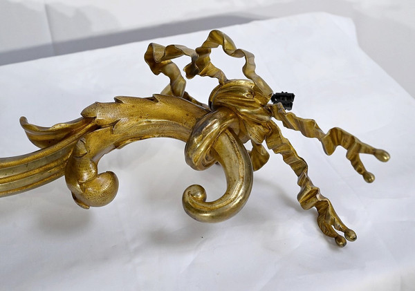 Important Flambeau en Bronze doré, Style Louis XVI, Époque Napoléon III – Milieu XIXe