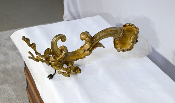 Important Flambeau en Bronze doré, Style Louis XVI, Époque Napoléon III – Milieu XIXe