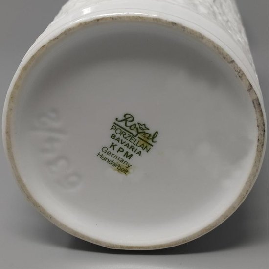 Superbe vase blanc de l'ère spatiale des années 1970 en porcelaine de Bavière