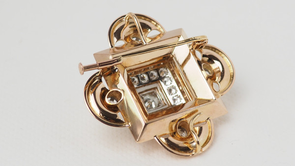 Broche pendentif en or jaune et diamants