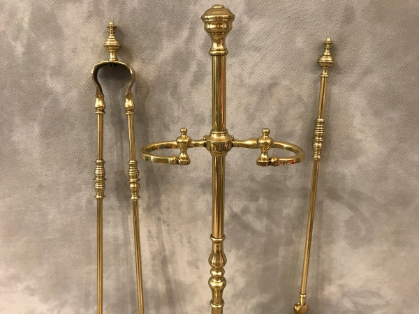 Serviteur de cheminée ancien en laiton d'époque 19 ème comprenant une pelle et une pince 