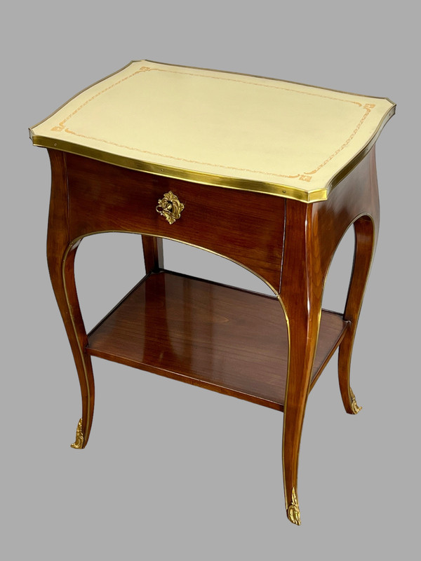 TABLE D APPOINT DE SALON DE STYLE LOUIS XV ESTAMPILLÉE " J.VAITTY " EN NOYER