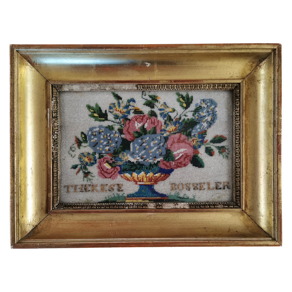 tableau de perle fleurs signé Therese bosseler