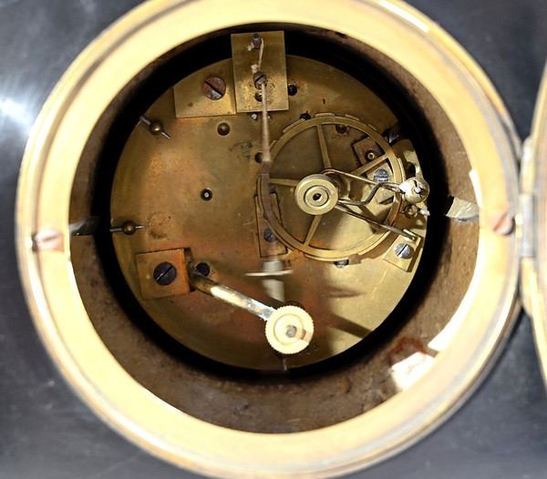 Marble and Bronze Clock “The Flute Player” - Mid-19th Century