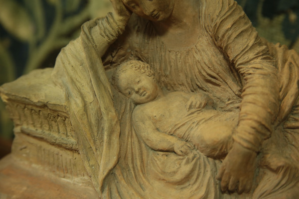 Allegoria in terracotta della figura materna, XIX secolo