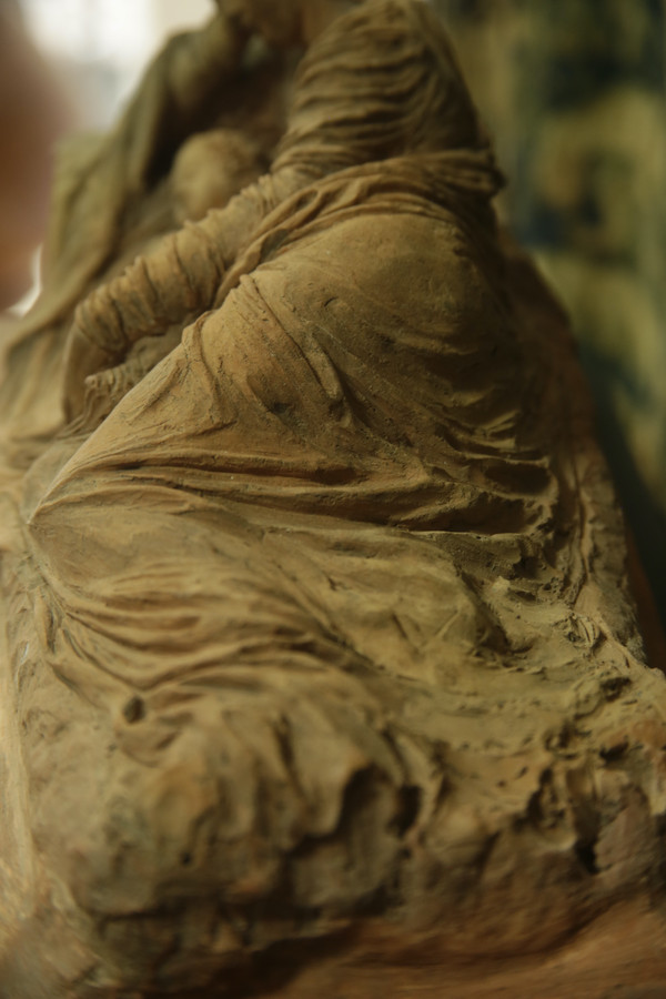 Allegoria in terracotta della figura materna, XIX secolo