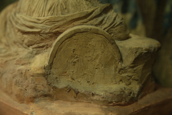 Allegoria in terracotta della figura materna, XIX secolo