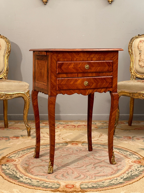 Petite Table Chiffonniere En Marqueterie d'Epoque Louis XV Vers 1730