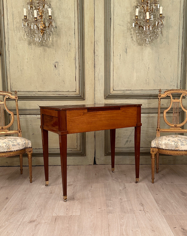 Mahogany Dressing Table Château Brand Louis XVI Period Circa 1780