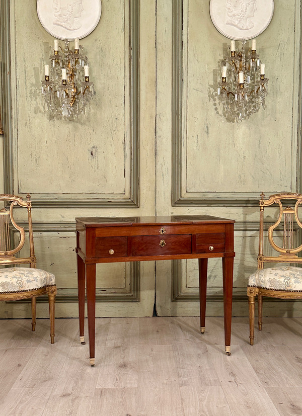 Mahogany Dressing Table Château Brand Louis XVI Period Circa 1780