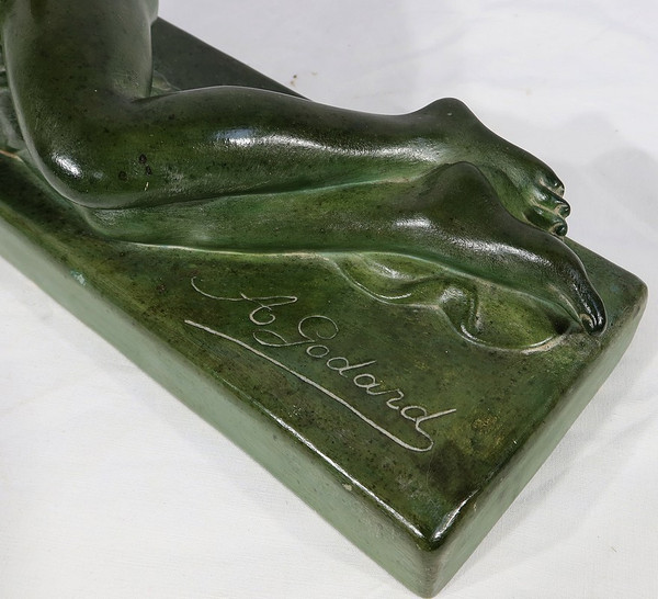 Sculpture «  La Demoiselle et le Chevreau », par A. Godard, Art Déco  – Début XXe