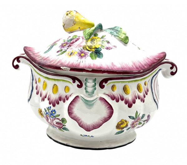 Ancienne soupière terrine barbotine poire faience de l'est Strasbourg