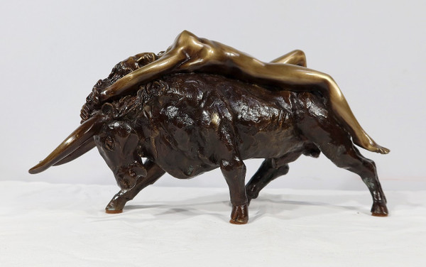 Bronze „Die Göttin Europa trifft den Stier“, signiert Majera – 20. Jahrhundert