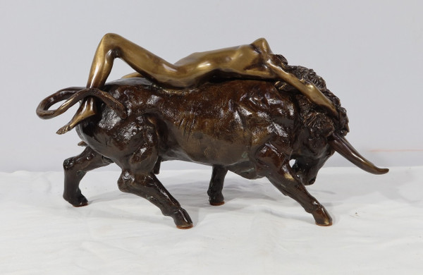 Bronze „Die Göttin Europa trifft den Stier“, signiert Majera – 20. Jahrhundert