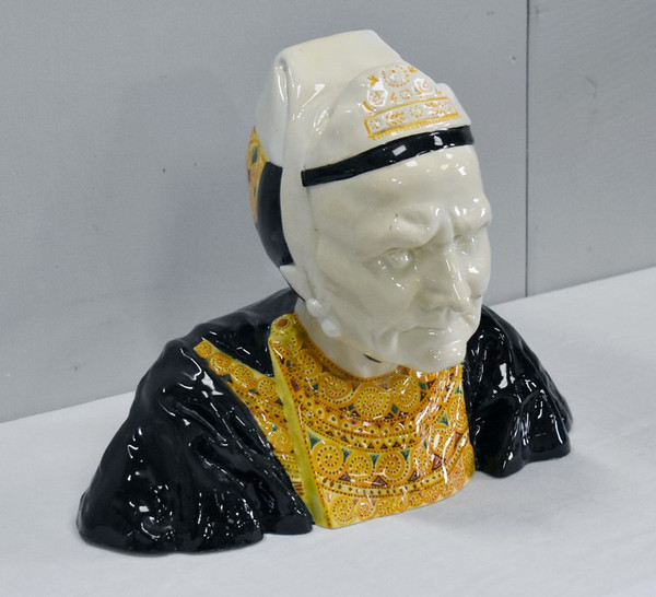 Steingutbüste eines Bigoudène, von H. Porson – 1920/1930