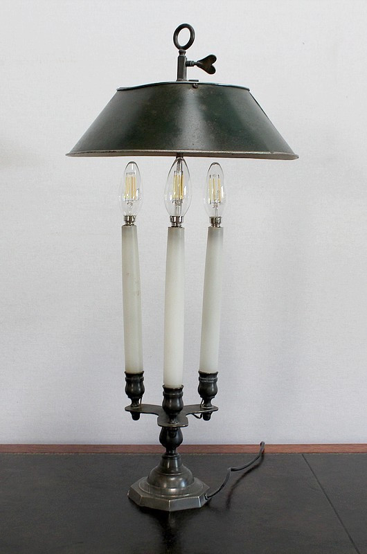 Rara lampada in bronzo, spirito Bouillotte – Inizio XX secolo