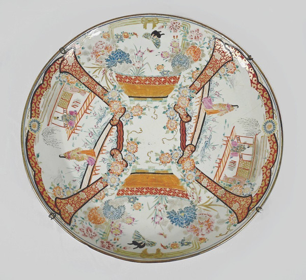 Bedeutende japanische Porzellanschale, Meiji-Ära – 2. Hälfte des 19. Jahrhunderts