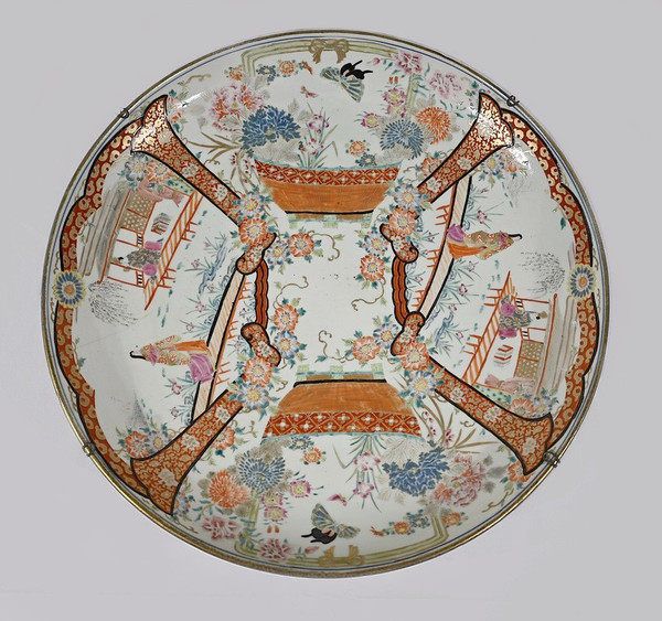 Bedeutende japanische Porzellanschale, Meiji-Ära – 2. Hälfte des 19. Jahrhunderts