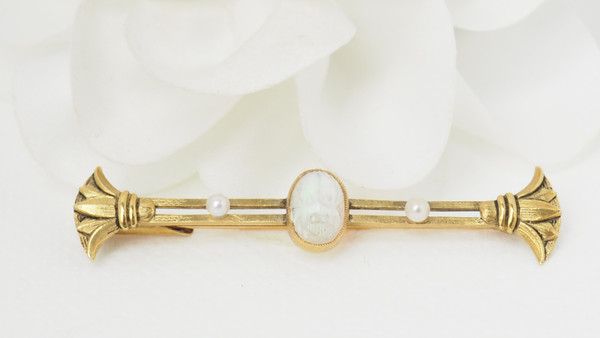 Broche barrette en or jaune opale et perles