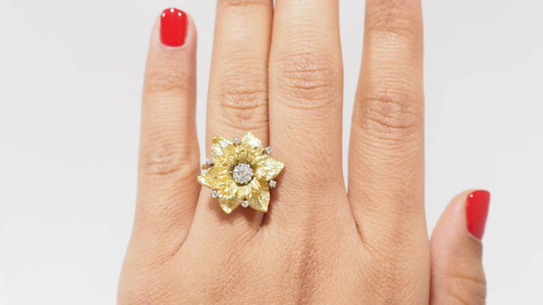 Anello vintage in oro giallo e diamanti