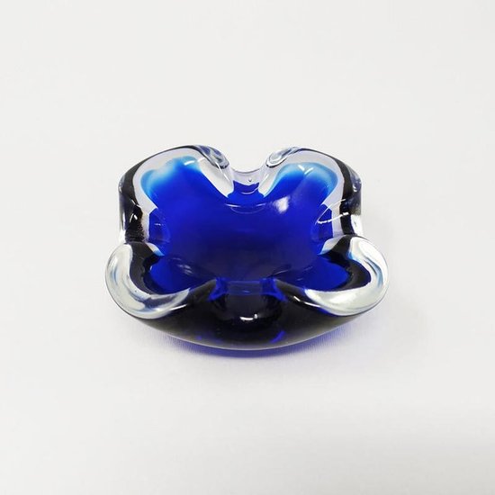 Superb blue ashtray from the 1960s / Vide Poche designed by Flavio Poli