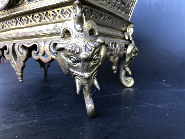 19th century Chinese bronze clock