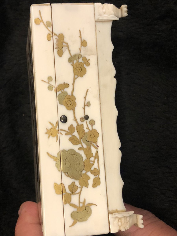 Late 19th Century Japanese Ivory and Lacquer Box
