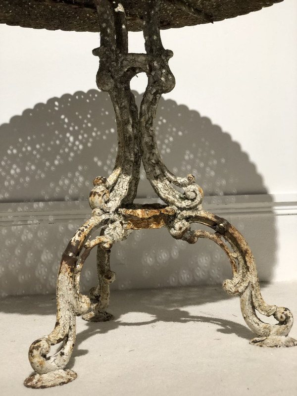 Gueridon-table En Fonte De Jardin End XIXéme