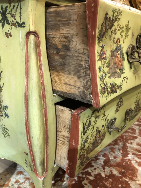 Cassettiera in arte povera Italia XVIII secolo