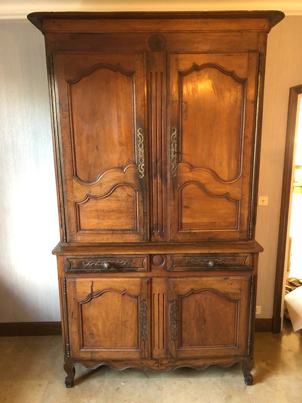 Ancien Buffet Louis XV En 2 Corps Noyer 19ème