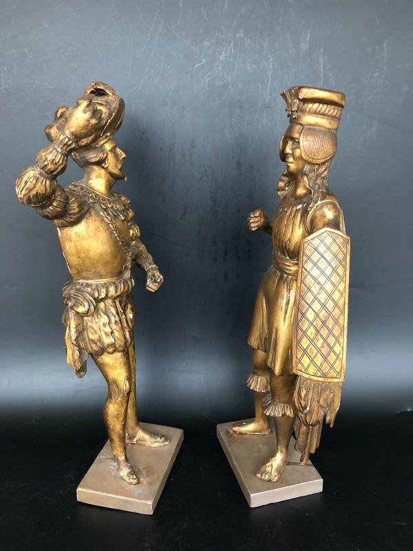 Coppia di sculture in legno dorato del XIX secolo