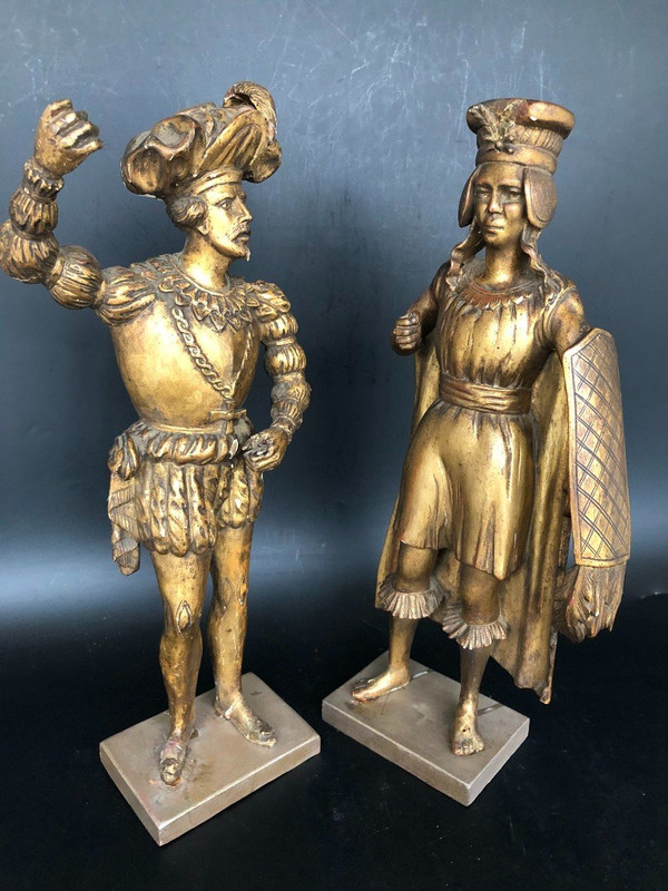 Coppia di sculture in legno dorato del XIX secolo