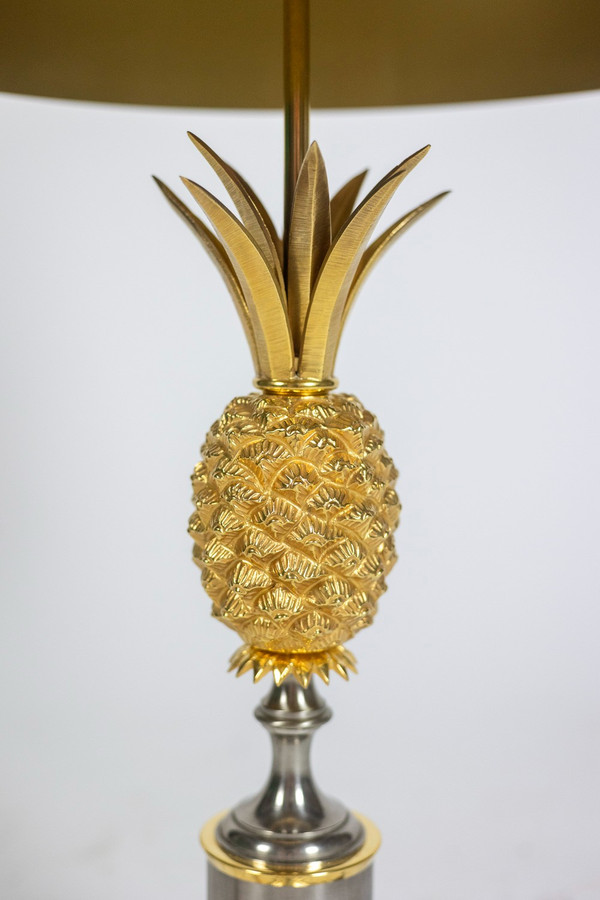 Maison Charles. Lampe en bronze doré et tôle. Années 1970