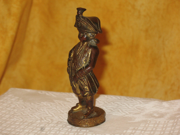 Scultura militare in bronzo, piccola vetrina, XX secolo