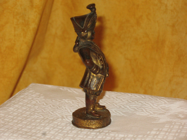 Scultura militare in bronzo, piccola vetrina, XX secolo