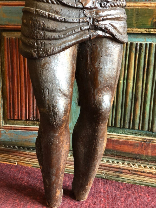 Grande Cristo ligneo Inizi del XVI secolo Altezza 130 cm