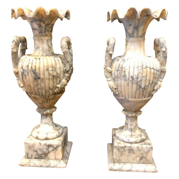 Large Pair Of Alabaster Vases Italy Late 19th Century H: 72 Cm