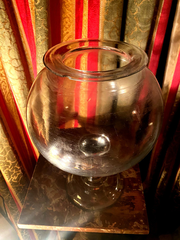 Very large leech jar on shower stand in blown glass from the 18th century south of France